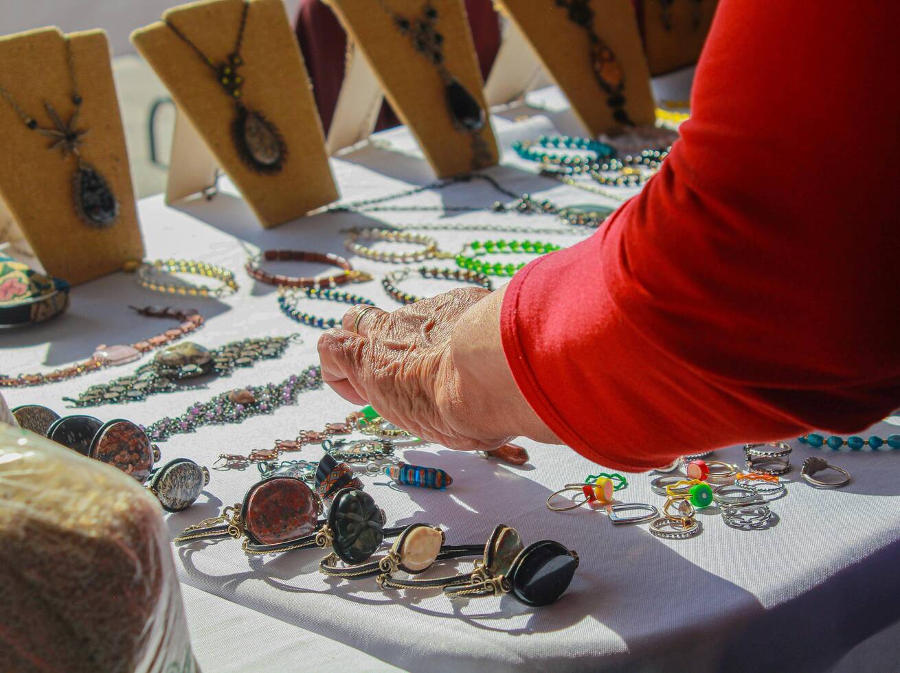 Jewellery & accessories 