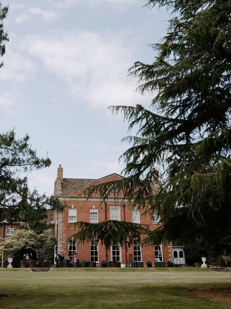 Late availability wedding dates