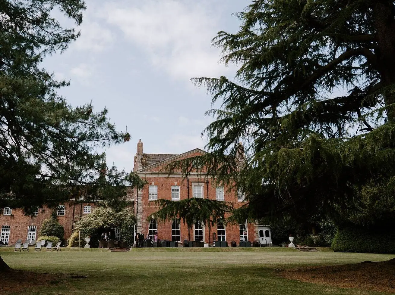 Late availability wedding dates