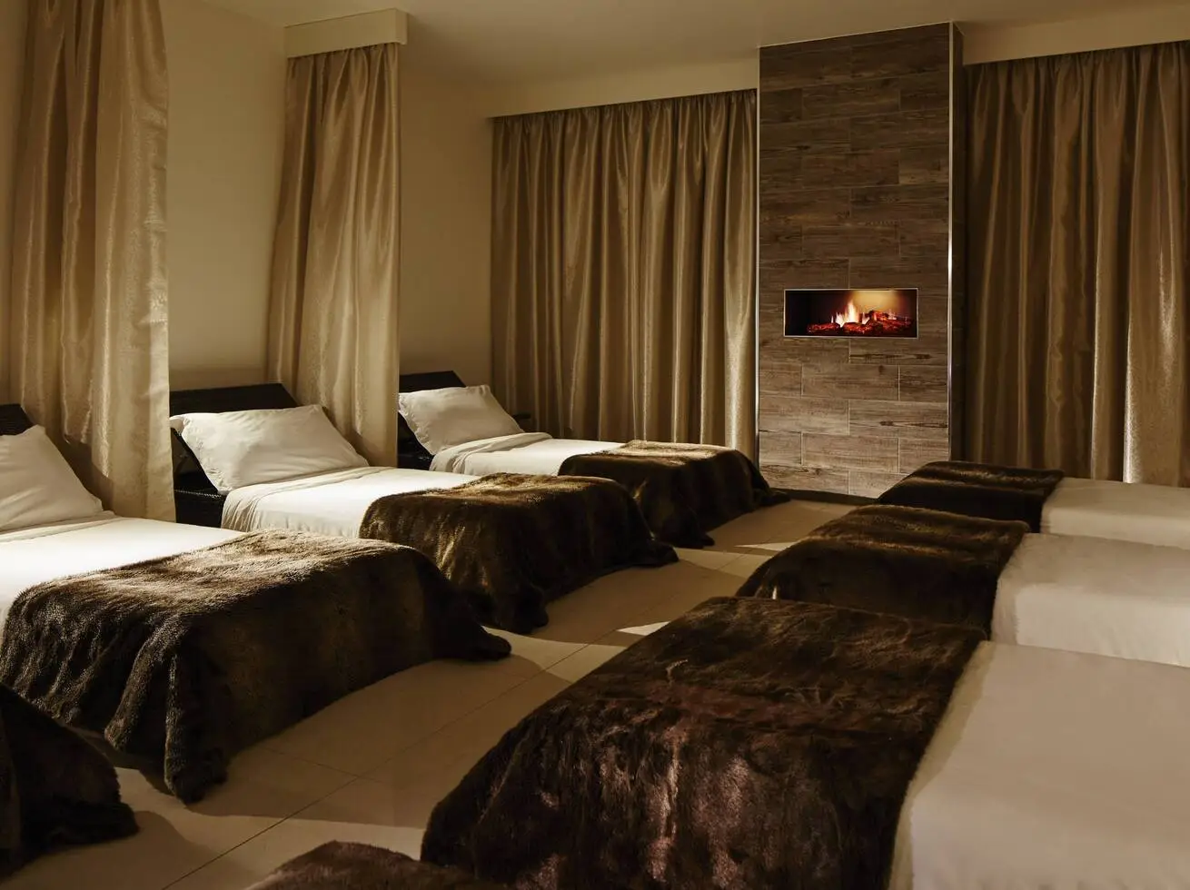 Quiet relaxation lounges