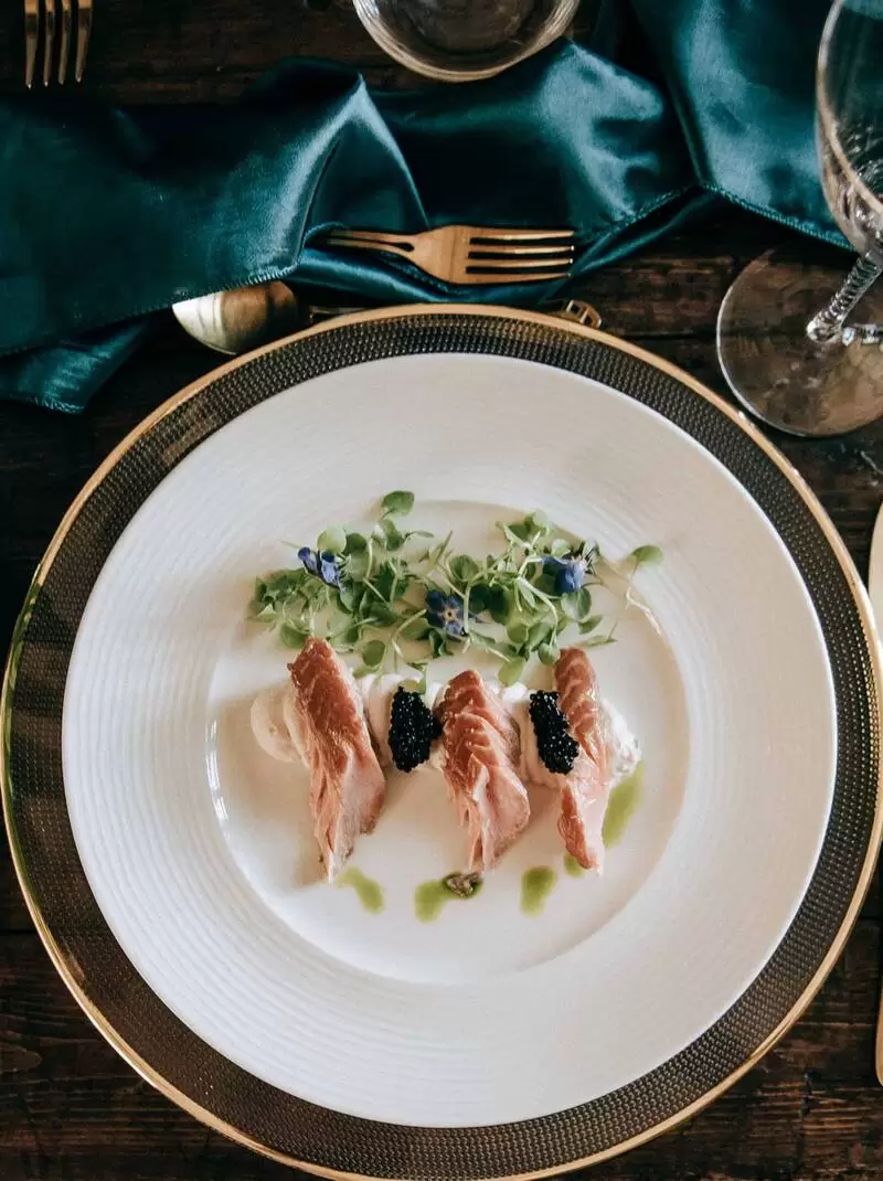 Wedding dining