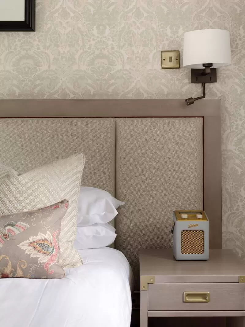Bedrooms & Suites